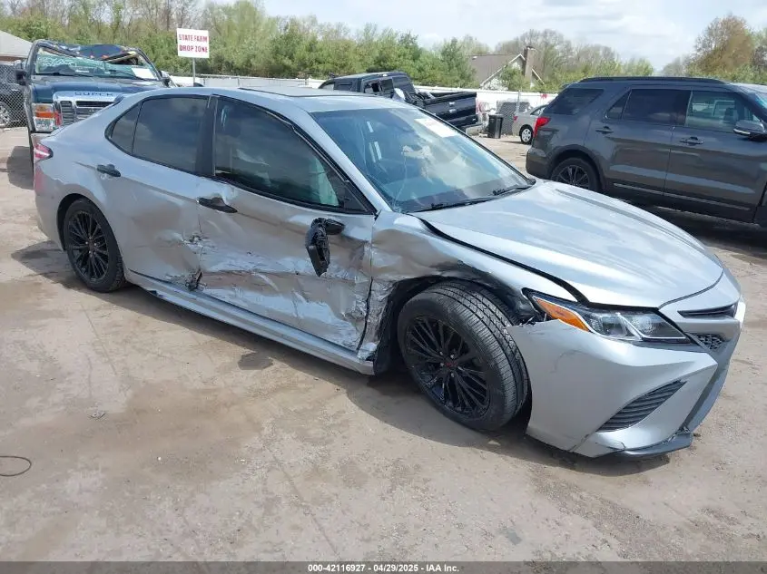 2020 TOYOTA CAMRY SE NIGHTSHADE EDITION