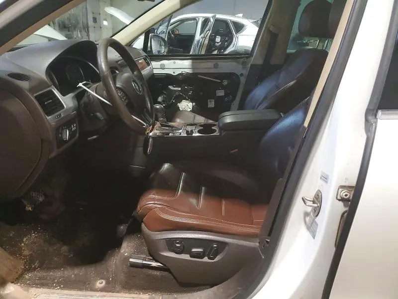 2013 VOLKSWAGEN TOUAREG V6 TDI  