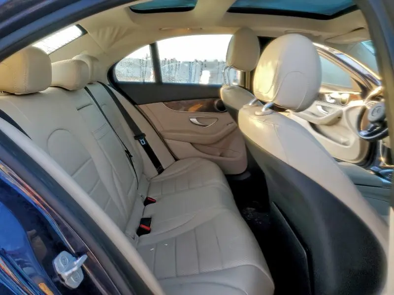 2015 MERCEDES-BENZ C 300  