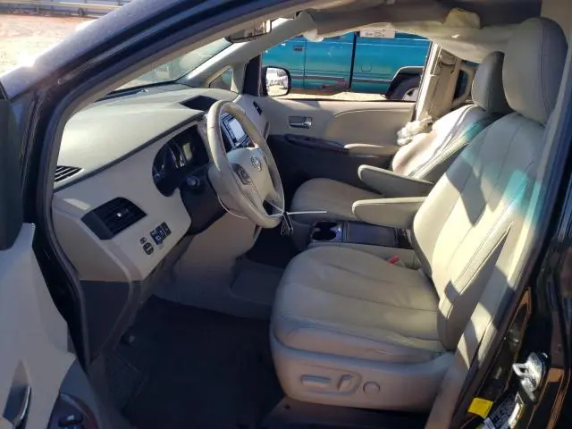 2012 TOYOTA SIENNA XLE  