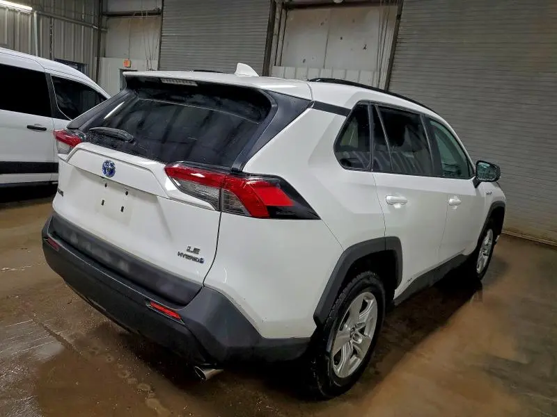 2019 TOYOTA RAV4 LE  
