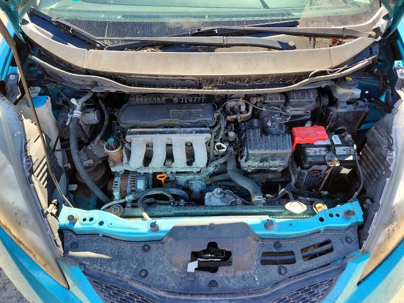 2013 HONDA FIT   