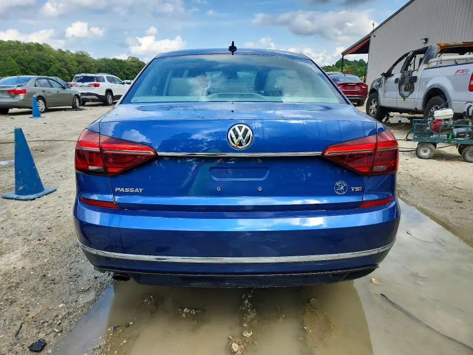 2017 VOLKSWAGEN PASSAT R-LINE  