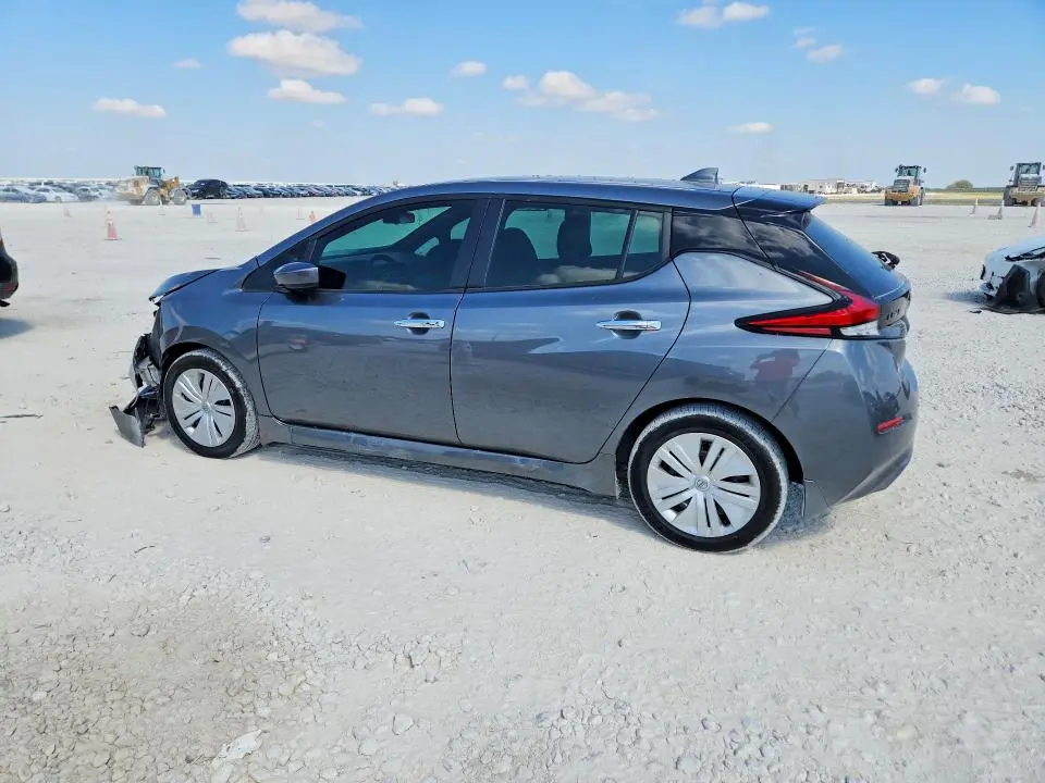 2024 NISSAN LEAF S  