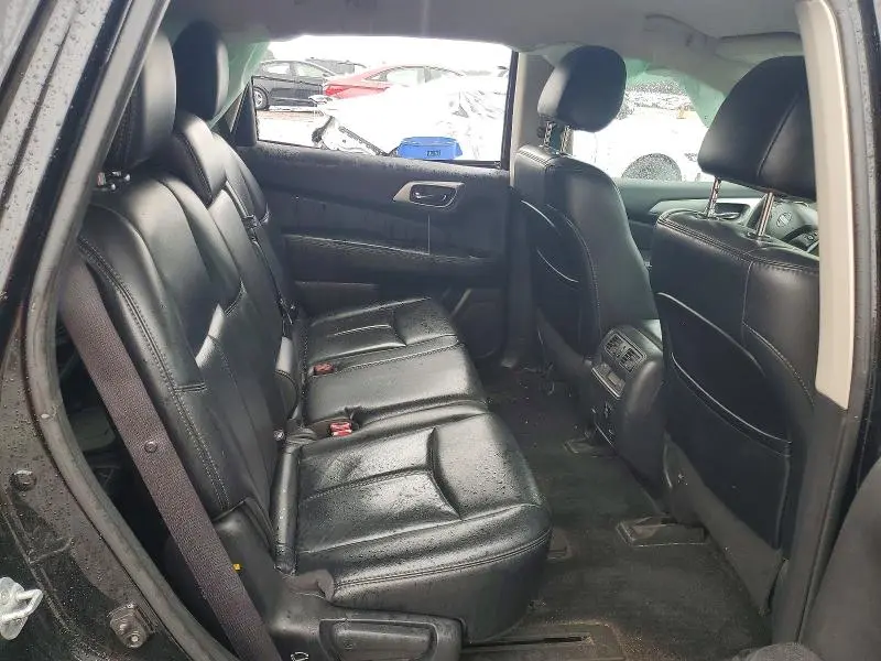 2017 NISSAN PATHFINDER SL  
