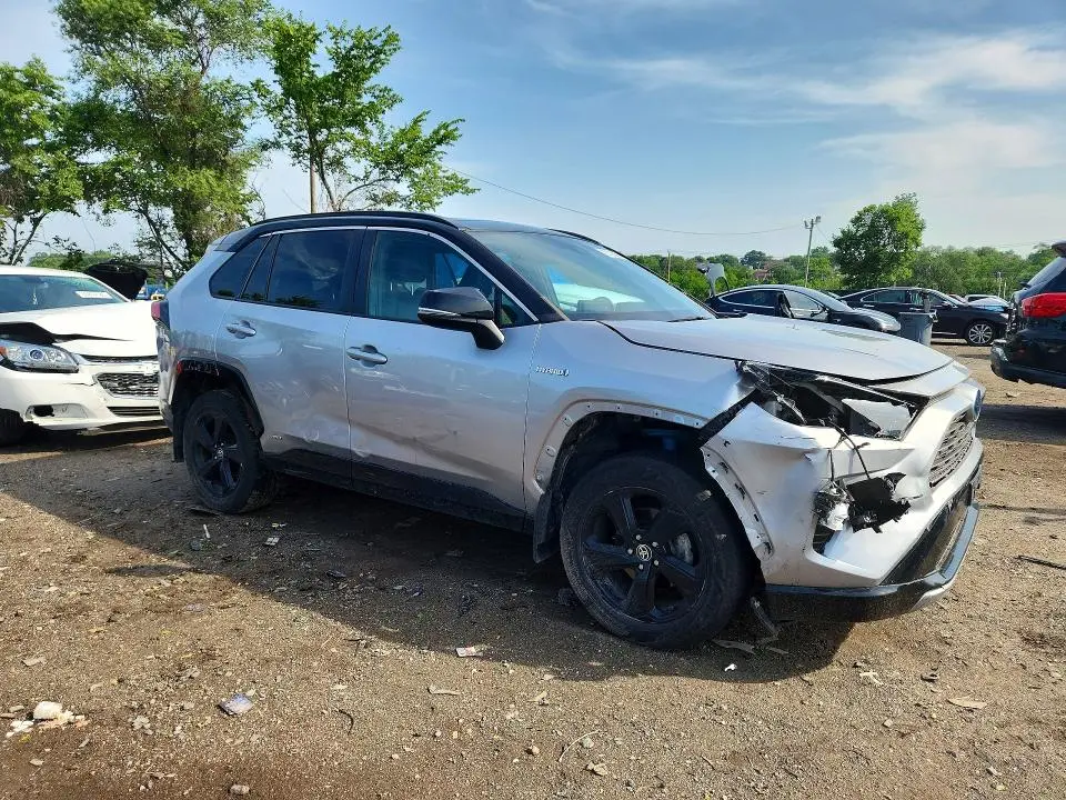 2021 TOYOTA RAV4 XSE  