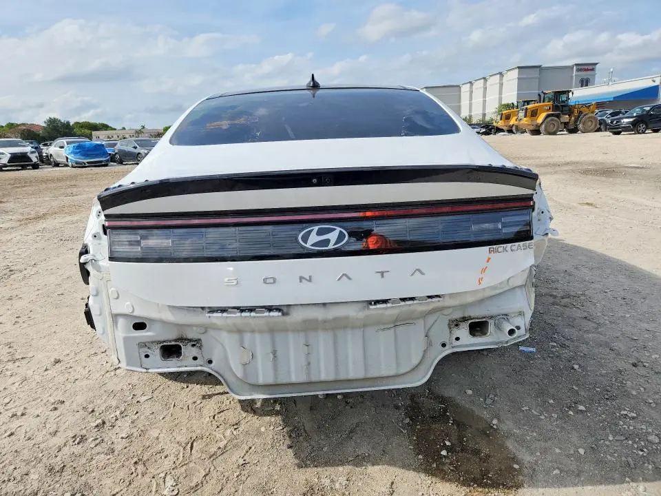 2024 HYUNDAI SONATA SEL  