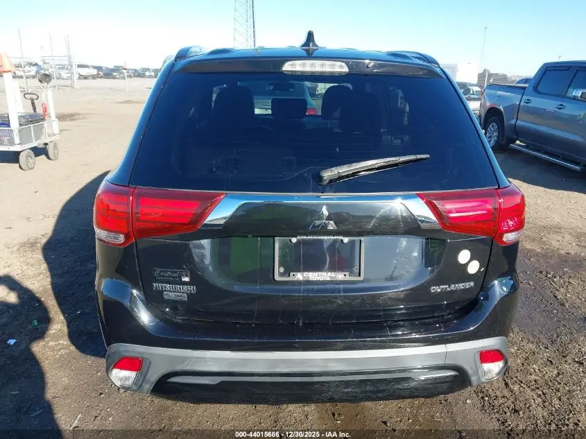 2019 MITSUBISHI OUTLANDER LE