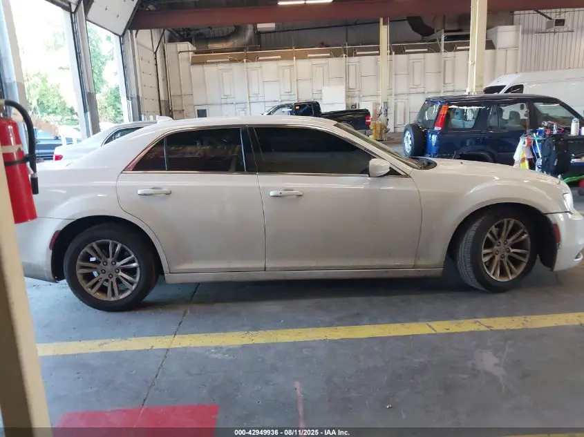 2015 CHRYSLER 300 LIMITED