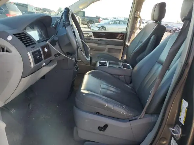 2010 CHRYSLER TOWN & COUNTRY TOURING  