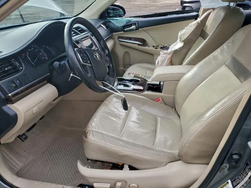 2012 TOYOTA CAMRY XLE V6  