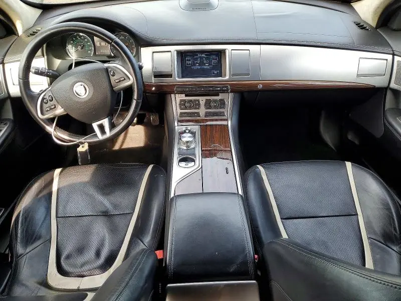 2012 JAGUAR XF PORTFOLIO  