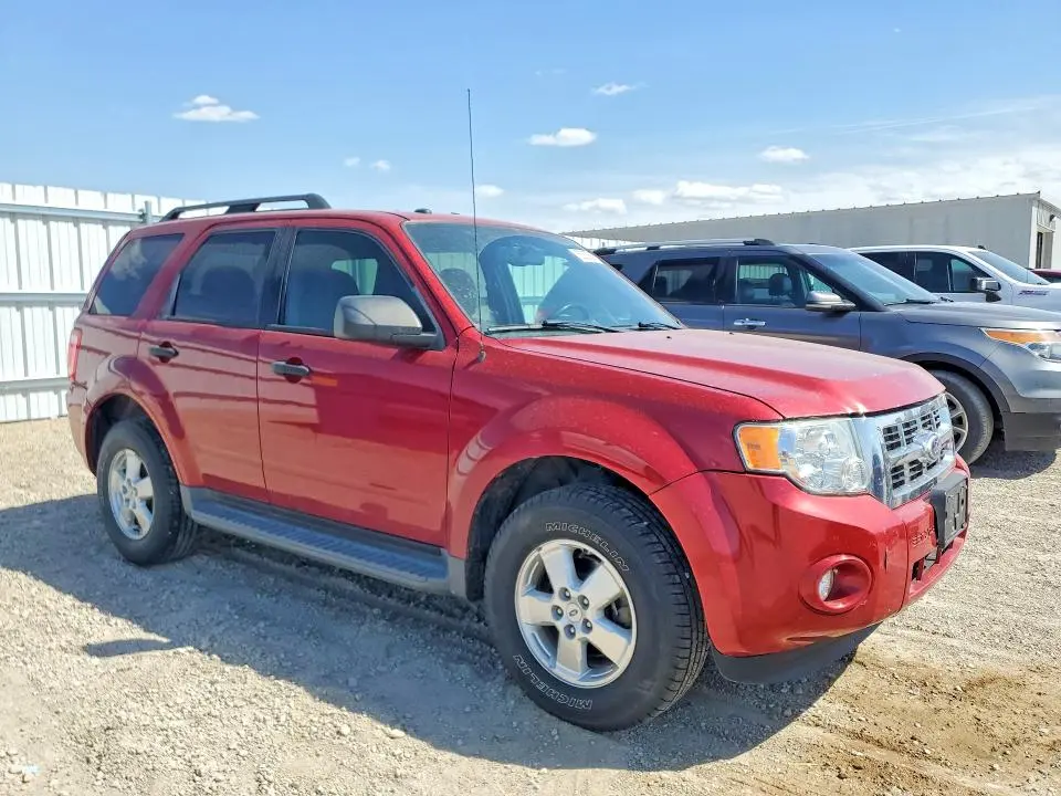 2010 FORD ESCAPE XLT  