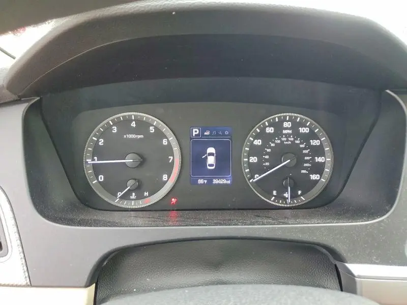 2017 HYUNDAI SONATA SE  