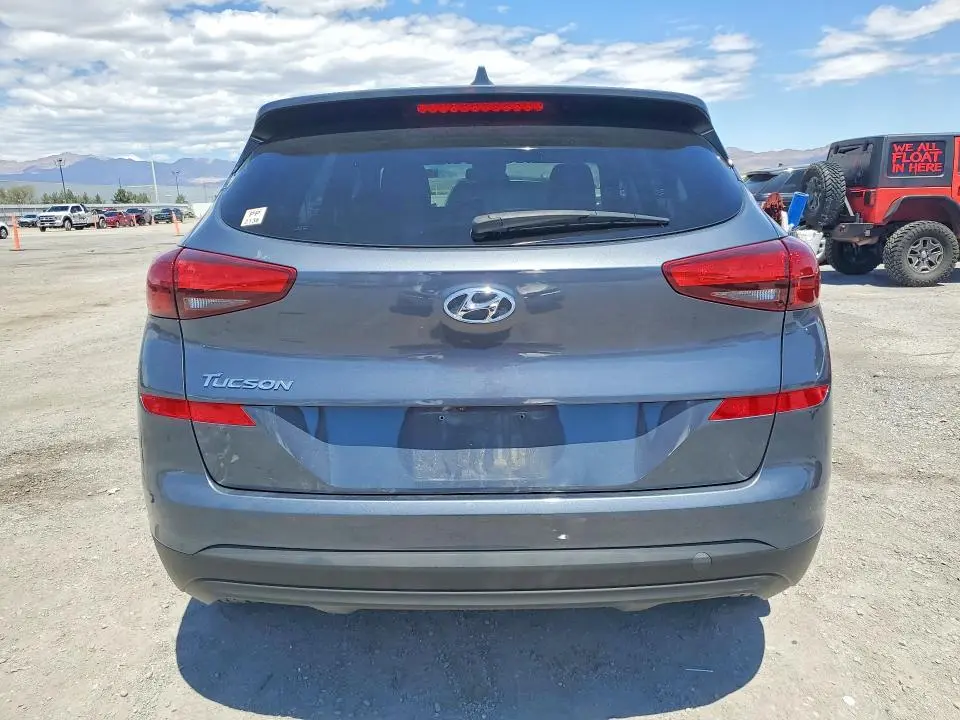 2021 HYUNDAI TUCSON SE  