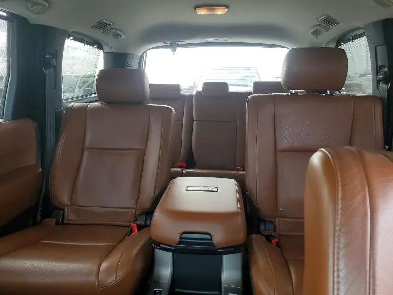 2010 TOYOTA SEQUOIA PLATINUM  