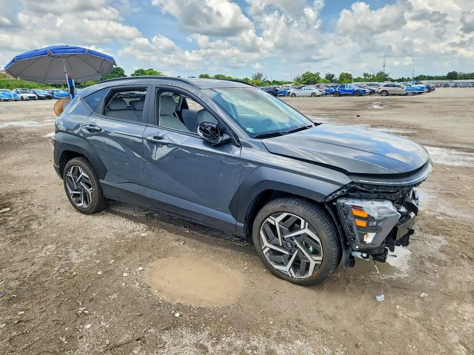 2026 HYUNDAI KONA SEL PREMIUM  