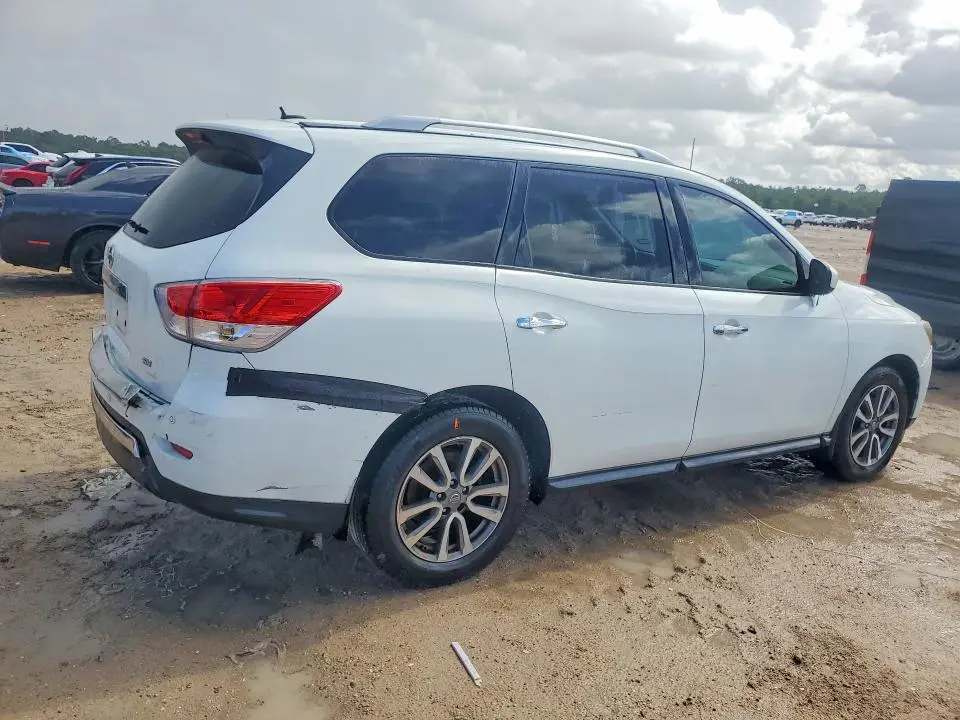 2016 NISSAN PATHFINDER SV  