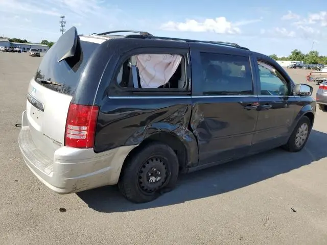 2010 CHRYSLER TOWN & COUNTRY LX  