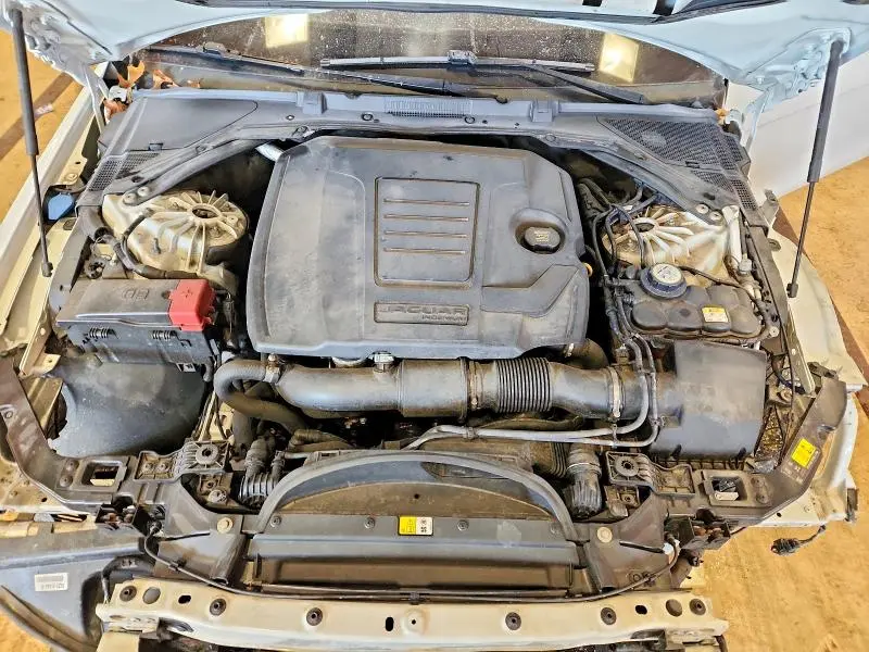 2018 JAGUAR XE PRESTIGE  