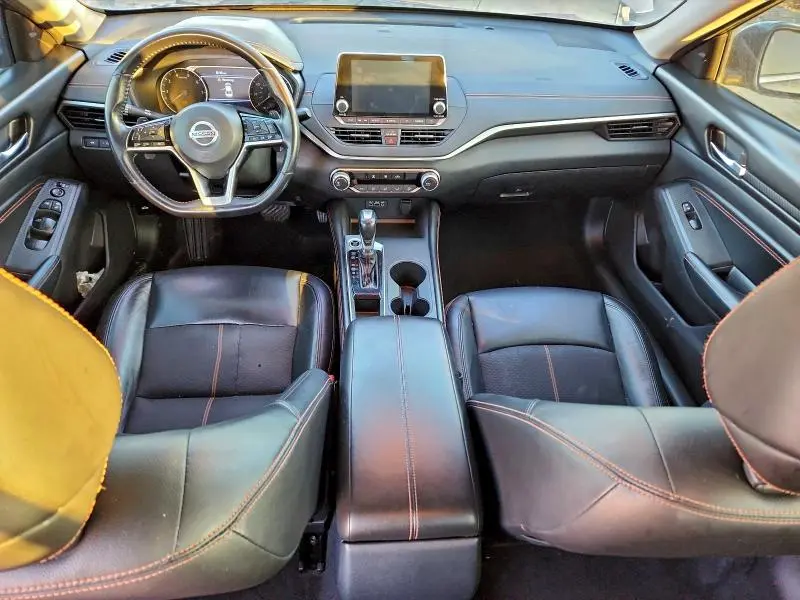 2019 NISSAN ALTIMA SR  