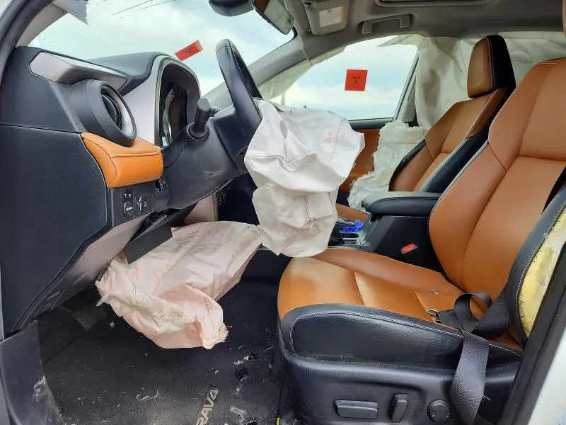 2017 TOYOTA RAV4 HV LIMITED  