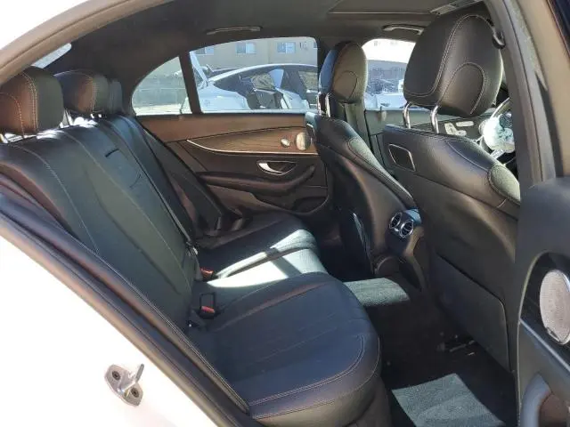2019 MERCEDES-BENZ E 300  