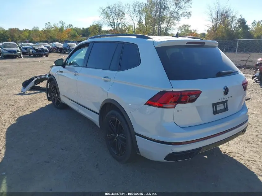 2022 VOLKSWAGEN TIGUAN SE R-LINE BLACK