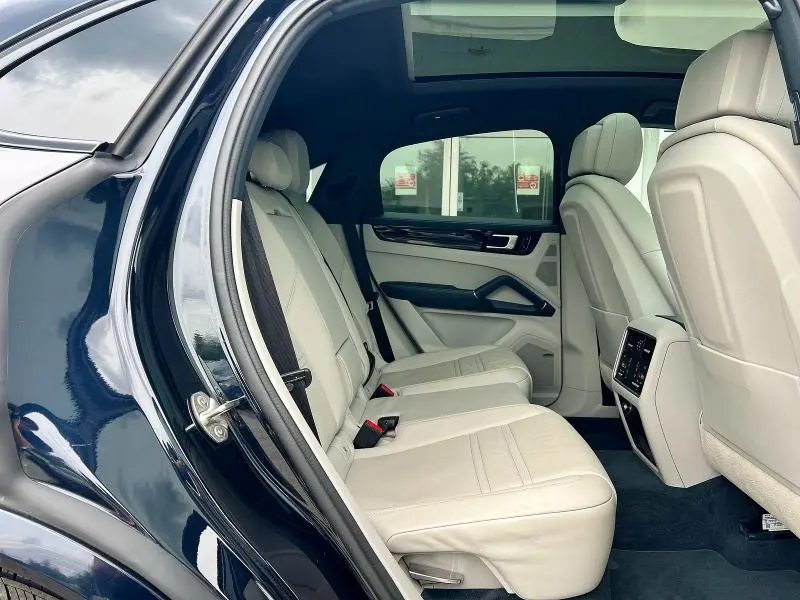 2021 PORSCHE CAYENNE COUPE  