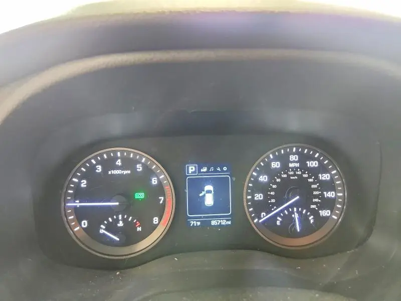 2016 HYUNDAI TUCSON SE  
