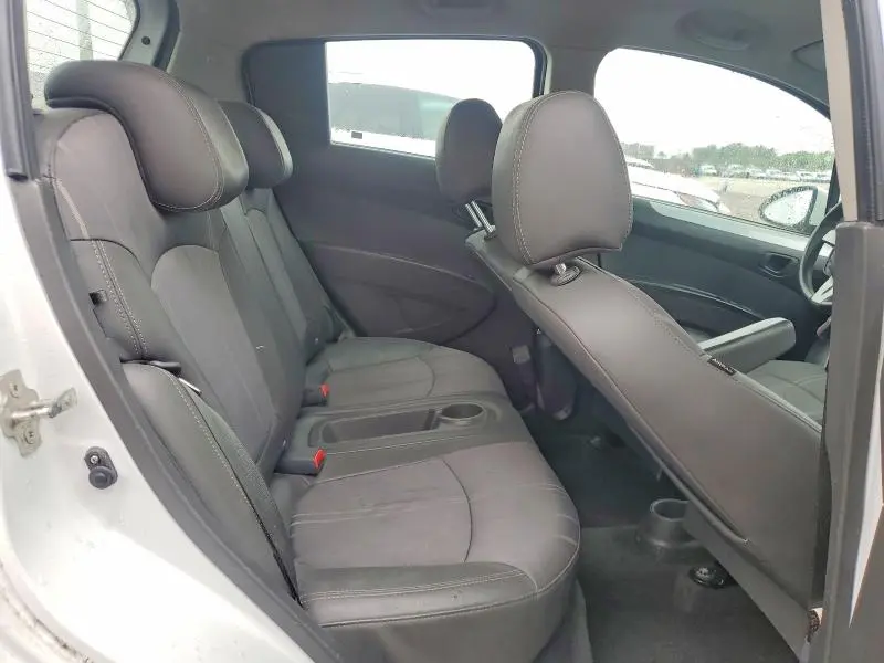 2015 CHEVROLET SPARK 1LT  