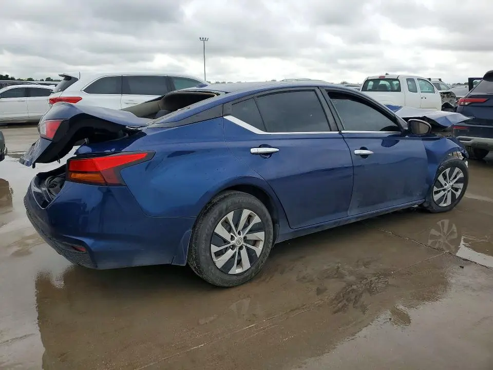2020 NISSAN ALTIMA S  