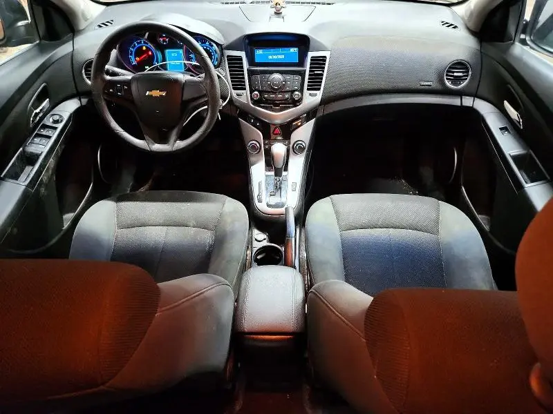2011 CHEVROLET CRUZE LT  
