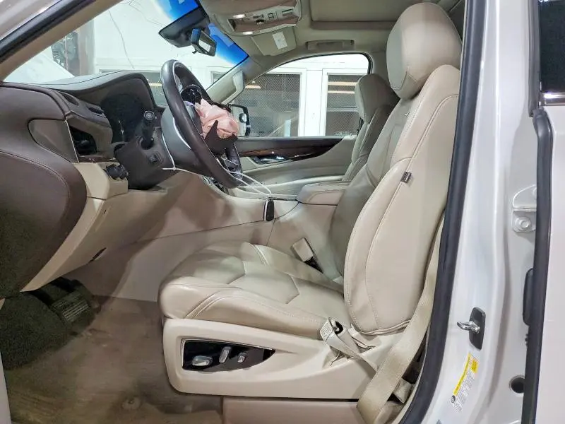 2017 CADILLAC ESCALADE PREMIUM LUXURY  