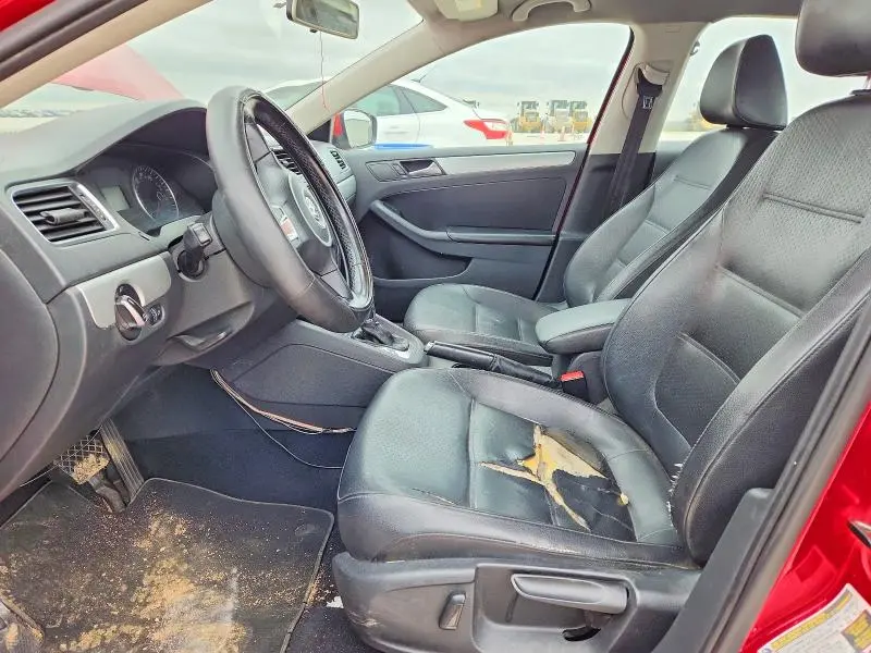 2013 VOLKSWAGEN JETTA SE  