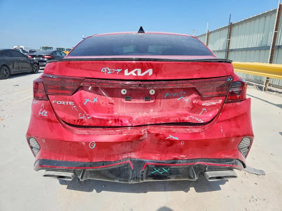 2024 KIA FORTE GT  