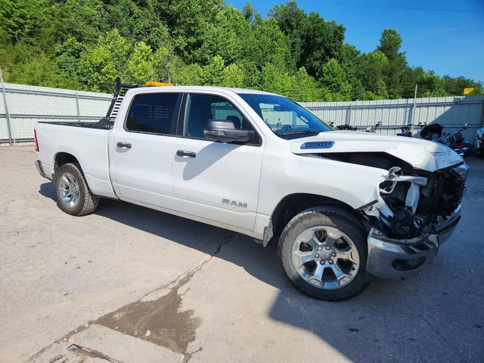 2024 RAM 1500 BIG HORN/LONE STAR  