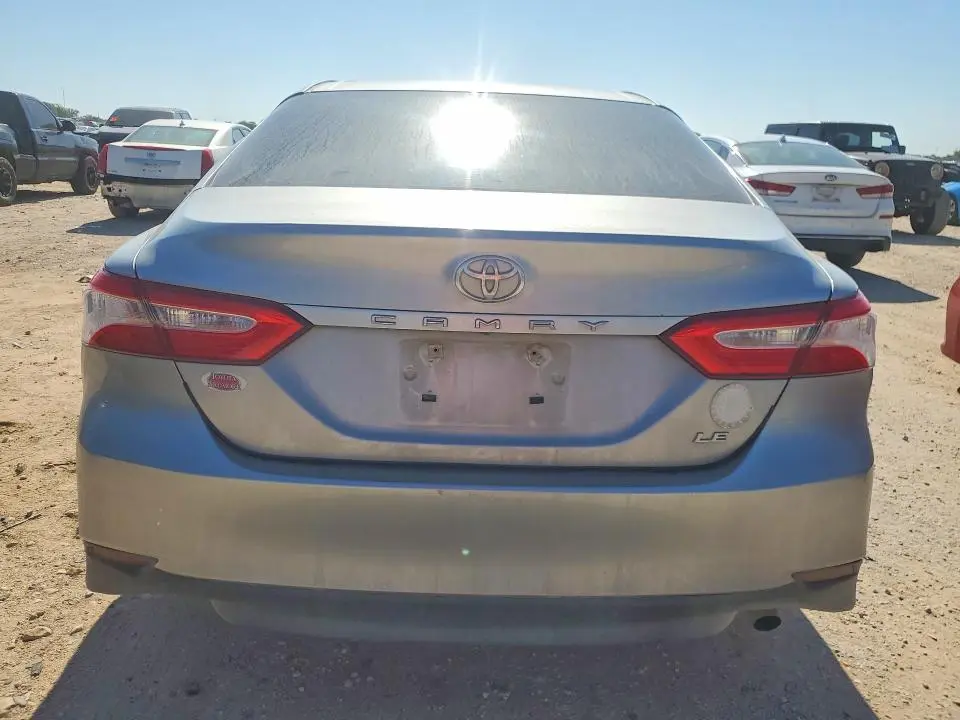 2018 TOYOTA CAMRY LE  