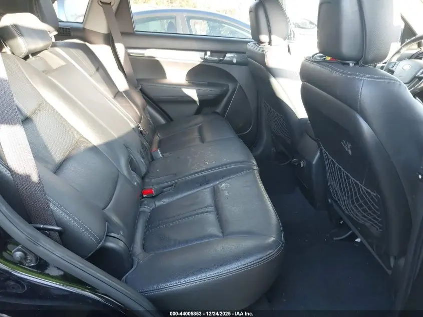 2011 KIA SORENTO SX V6