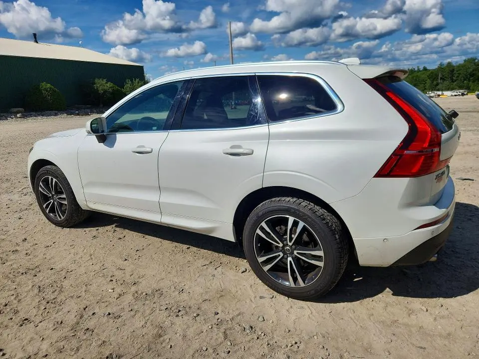 2018 VOLVO XC60 T5 MOMENTUM  
