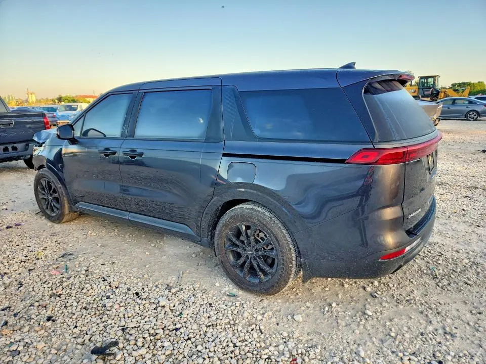2023 KIA CARNIVAL LX  
