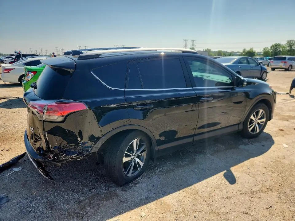 2016 TOYOTA RAV4 XLE  