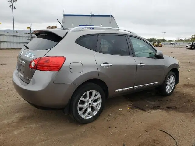 2013 NISSAN ROGUE S  