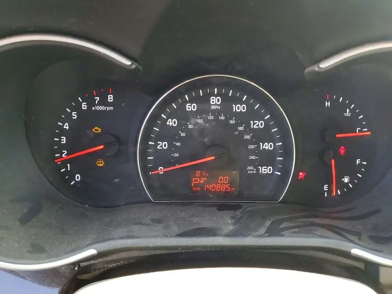 2015 KIA SORENTO LX  