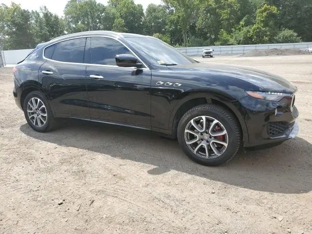 2017 MASERATI LEVANTE LUXURY  