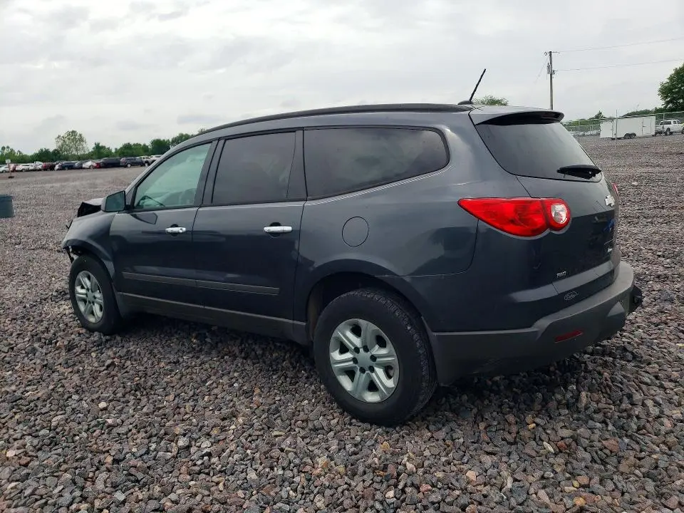 2011 CHEVROLET TRAVERSE LS  
