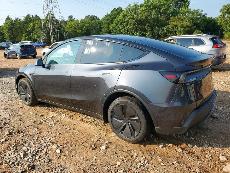 2026 TESLA MODEL Y   