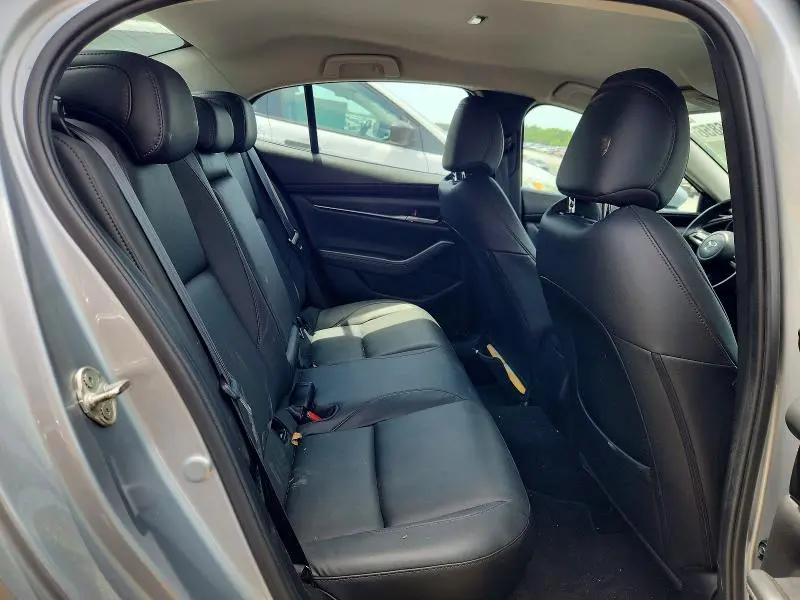 2021 MAZDA 3 SELECT  