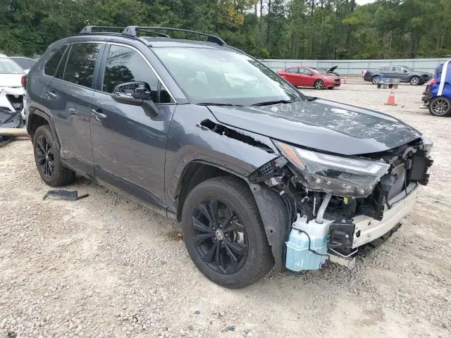 2022 TOYOTA RAV4 SE