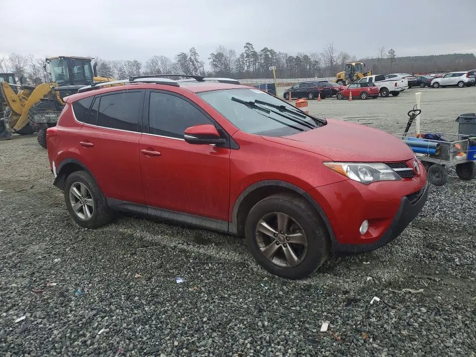 2015 TOYOTA RAV4 XLE  